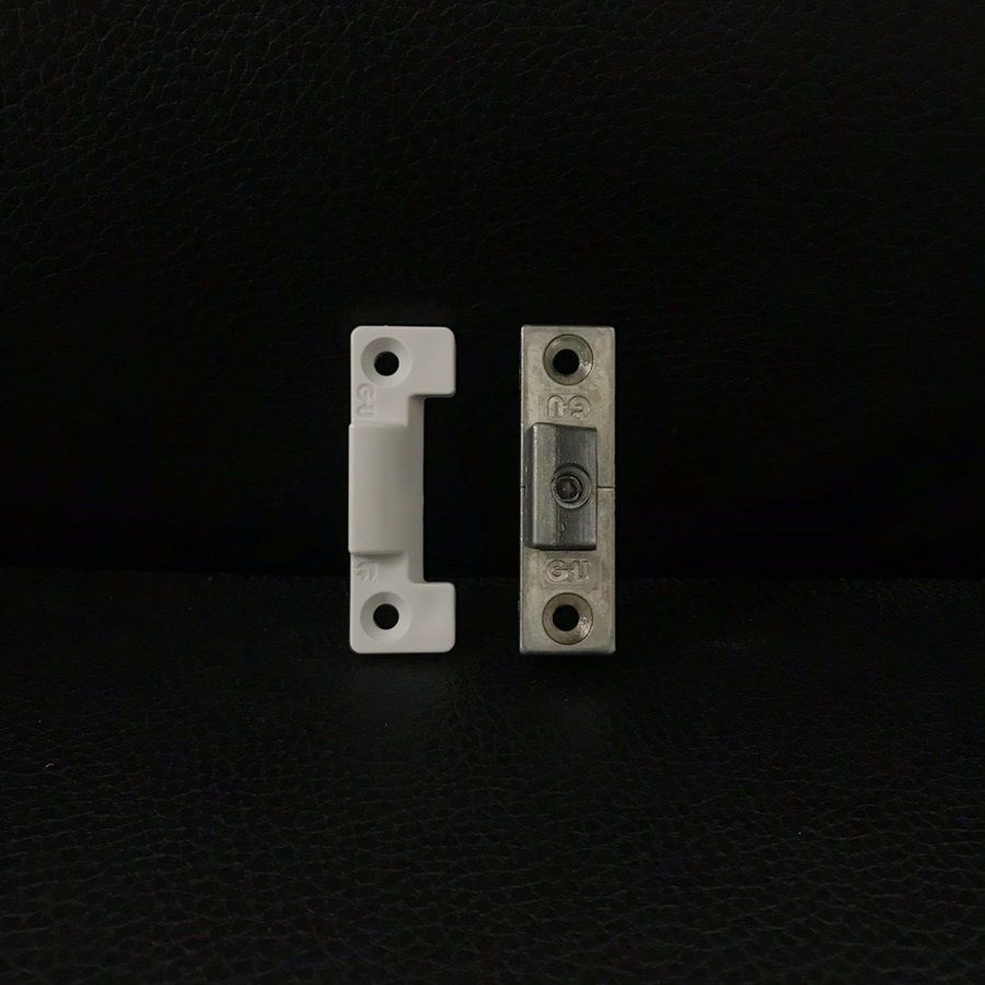 Concealed Center Lock