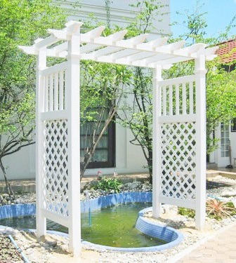 Tree Pergola with Panel
